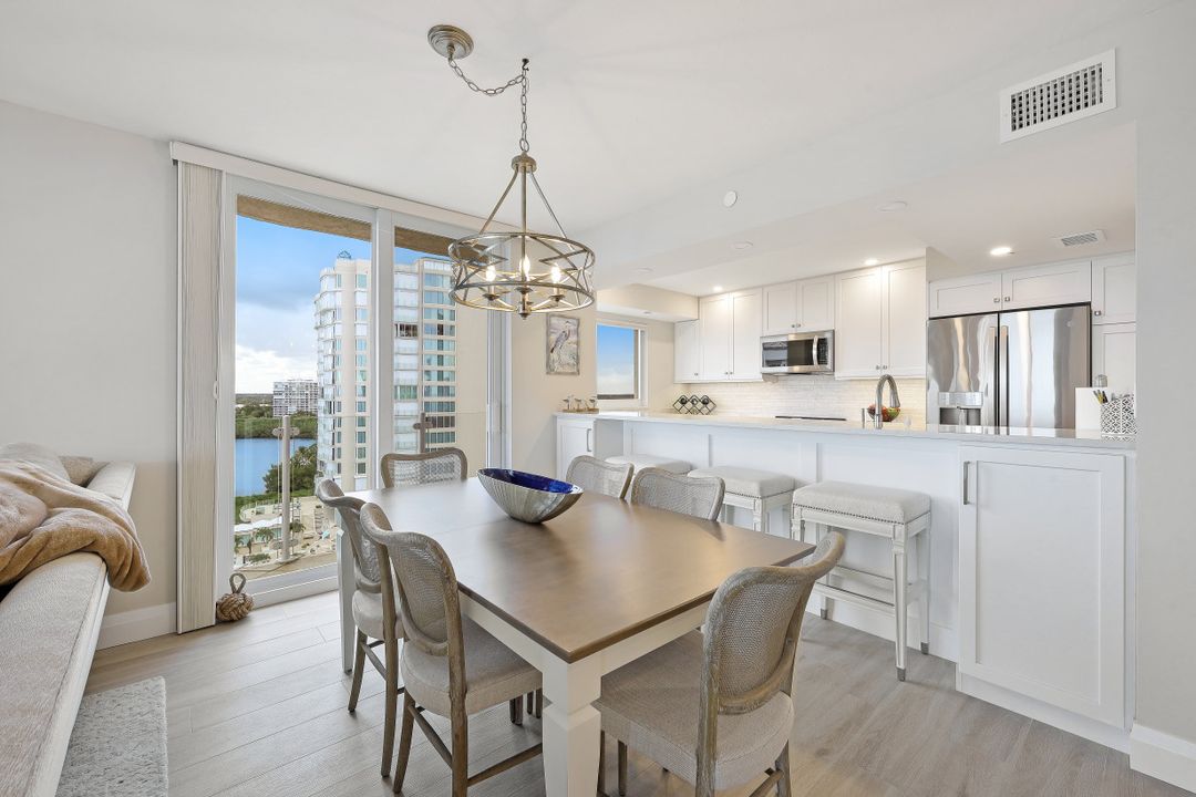 40 Seagate Dr #1004, Naples, FL 34103