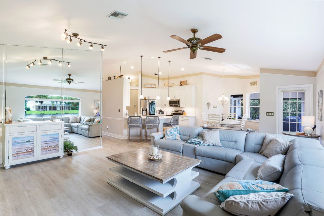 25670 Springtide Ct, Bonita Springs, FL 34135