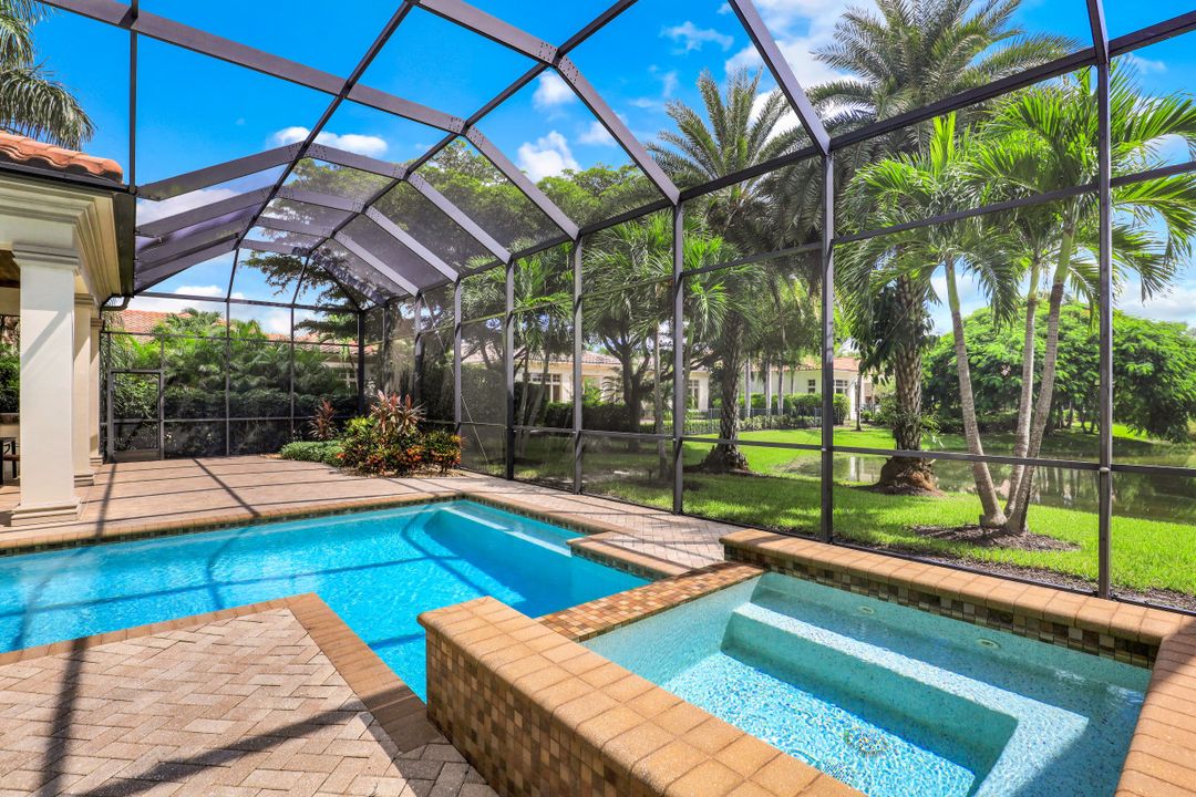 2228 Miramonte Ct, Naples, FL 34105