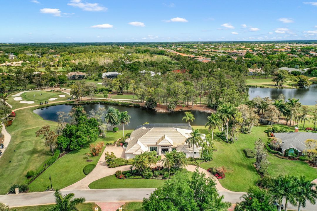 4501 Silver Fox Dr, Naples, FL 34119