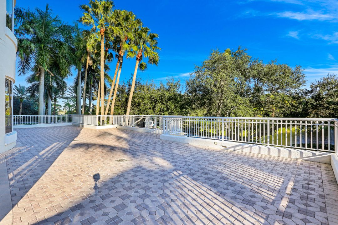 4751 Bonita Bay Blvd #201, Bonita Springs, FL 34134