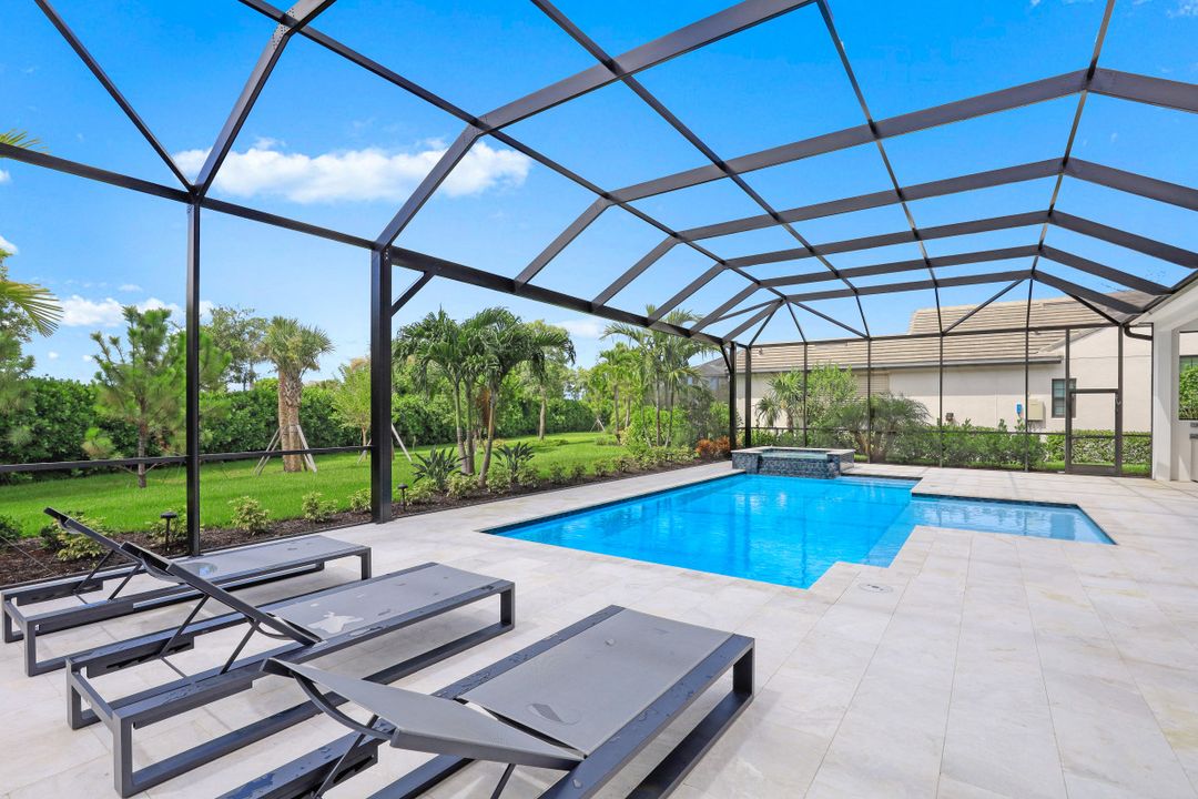 3228 Tavolara Ln, Naples, FL 34114
