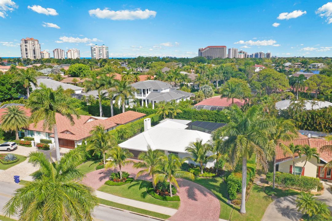 549 Neapolitan Way, Naples, FL 34103