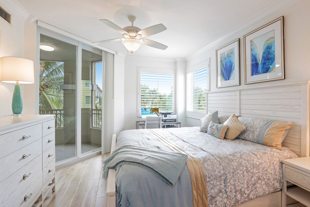 2738 Tiburon Blvd E #301, Naples, FL 34109