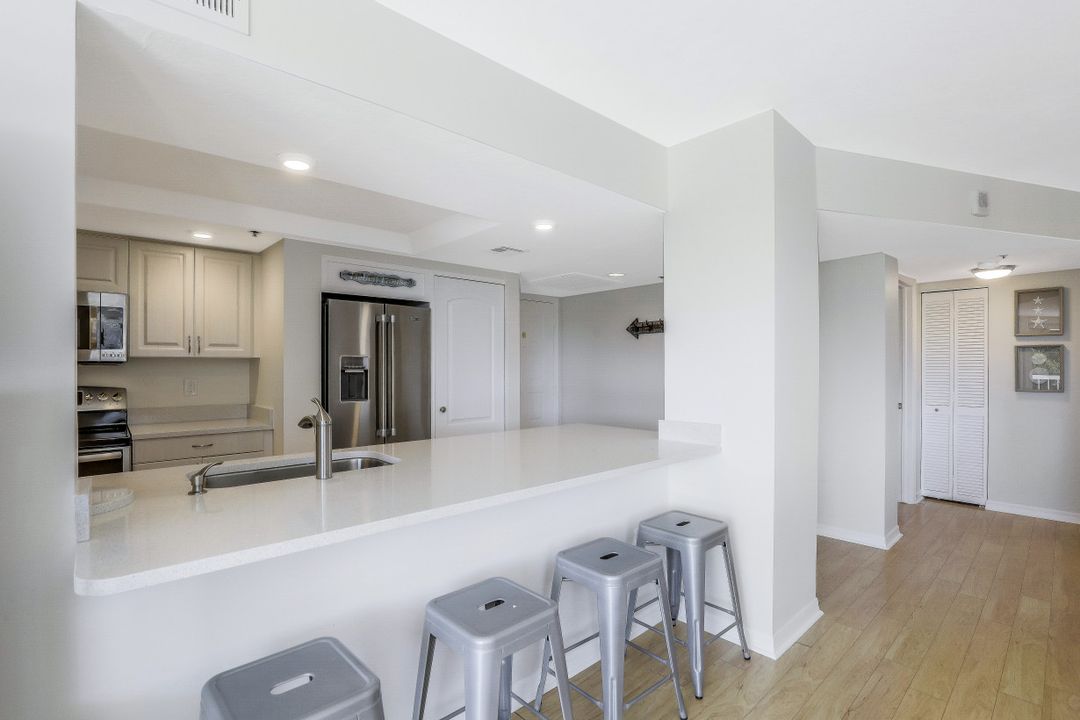 5501 Heron Point Dr #202, Naples, FL 34108