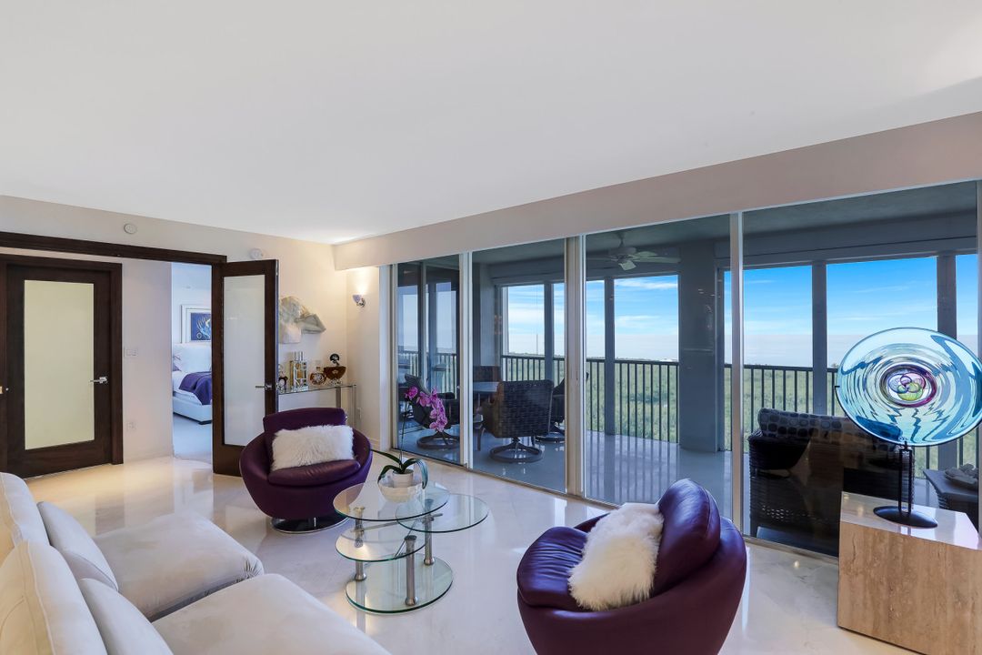 7515 Pelican Bay Blvd #21C, Naples, FL 34108