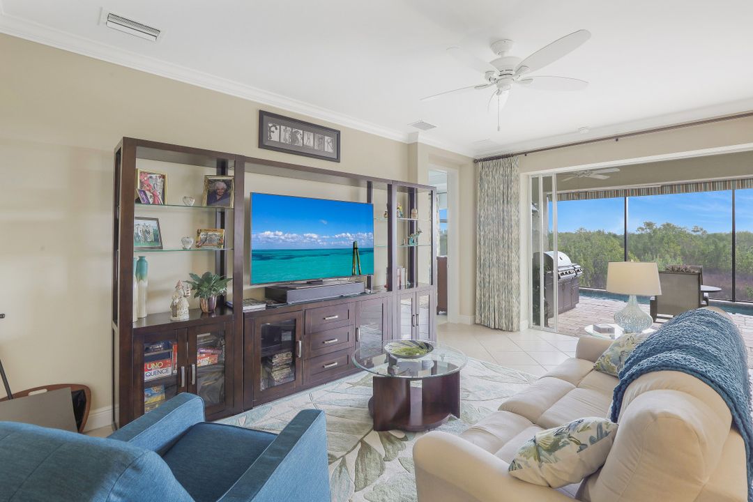 8542 Big Mangrove Dr, Fort Myers, FL 33908