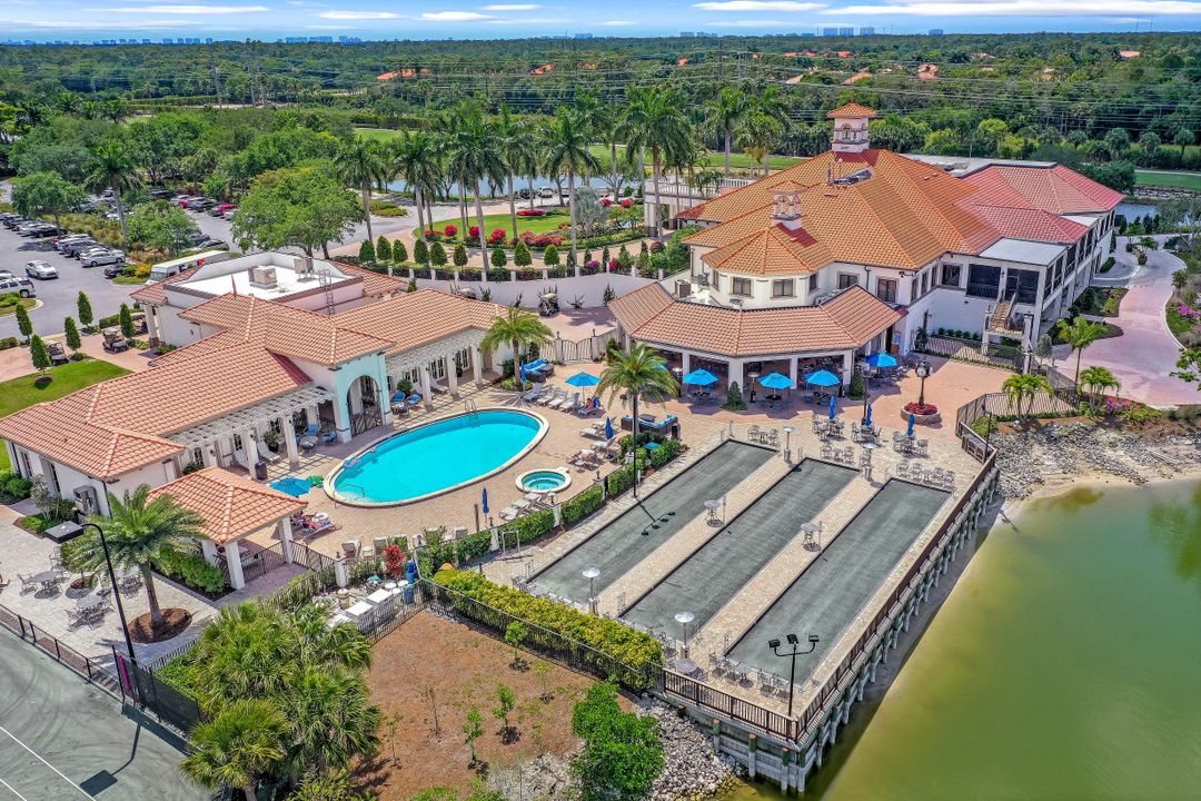 12133 Via Cercina Dr, Bonita Springs, FL 34135