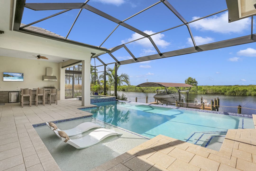 3236 Surfside Blvd, Cape Coral, FL 33914