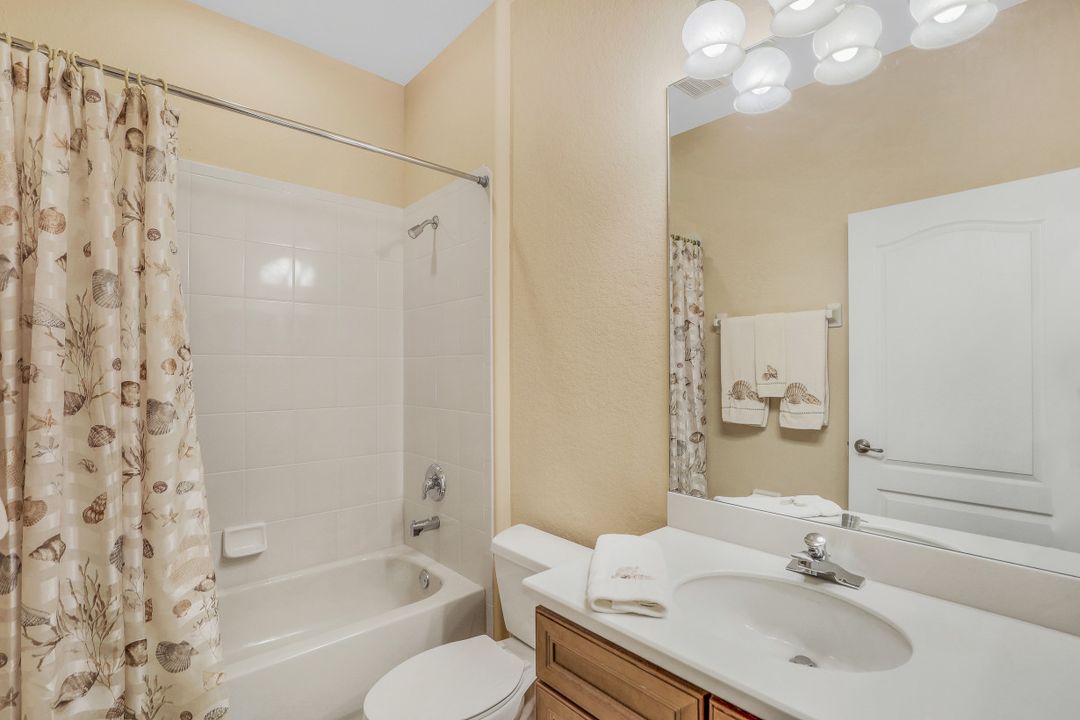 12168 Country Day Cir, Fort Myers, FL 33913