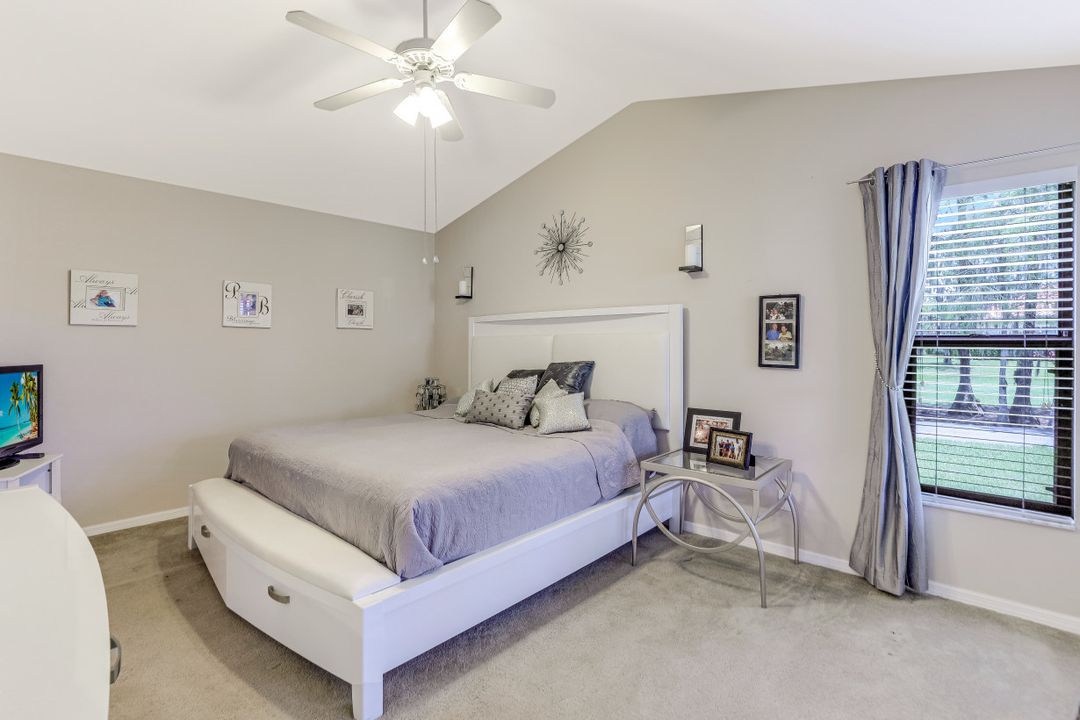 12807 Maiden Cane Ln, Bonita Springs, FL 34135