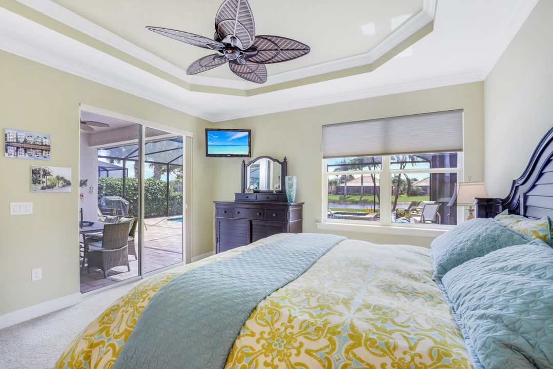 9463 Quarry Dr, Naples, FL 34120