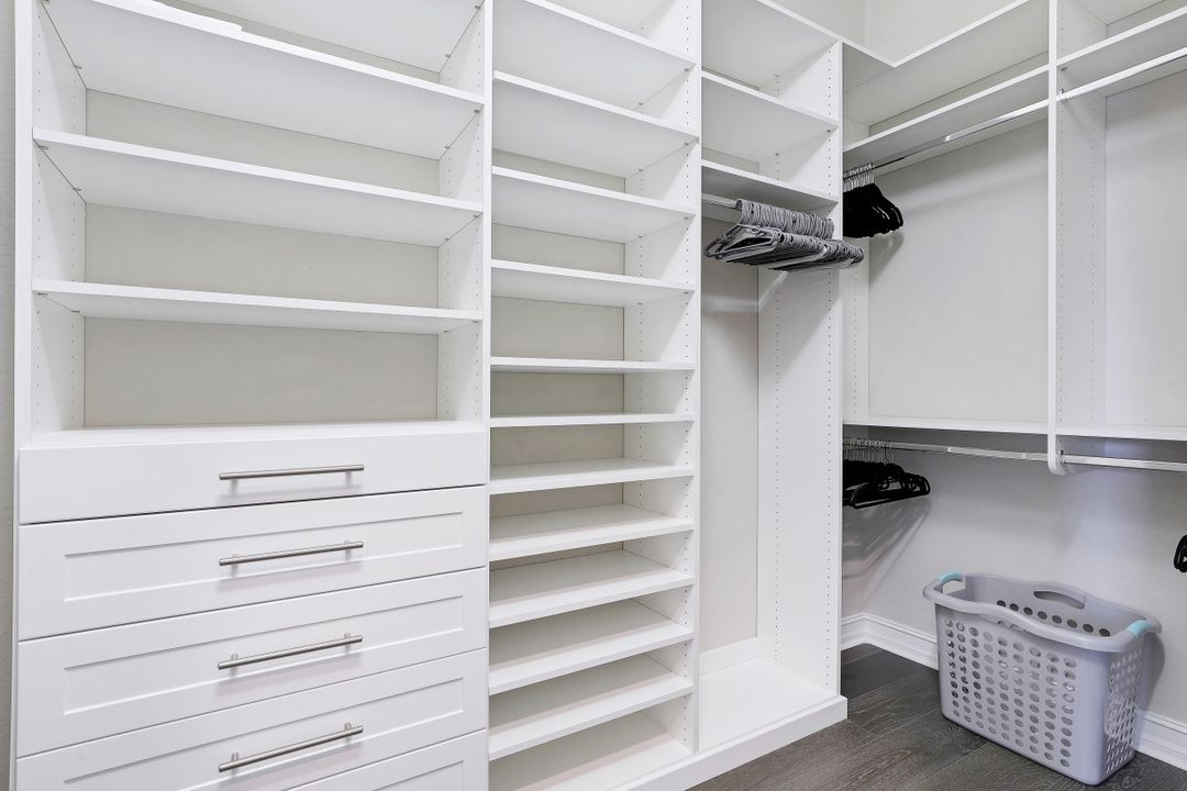 17201 Cherrywood Ct, Bonita Springs, FL 34135