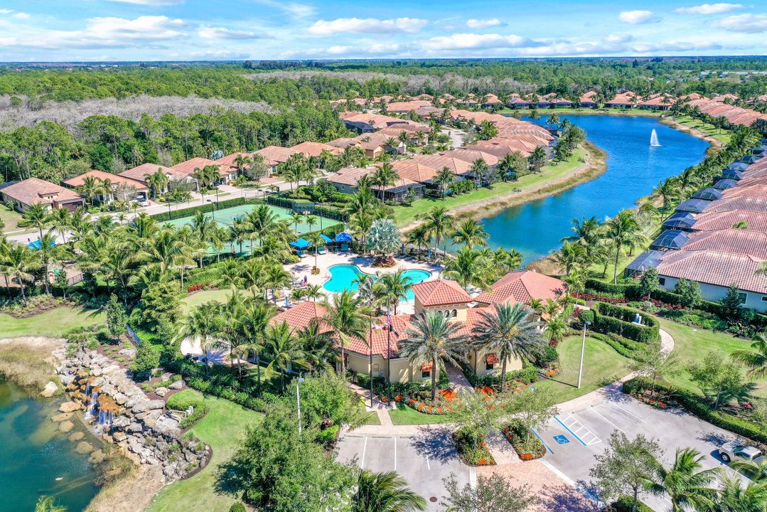 9247 Isla Bella Cir, Bonita Springs, FL 34135