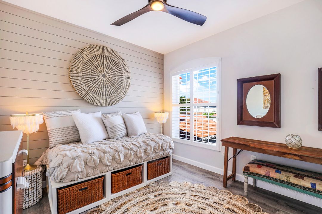 2180 Arielle Dr #804, Naples, FL 34109