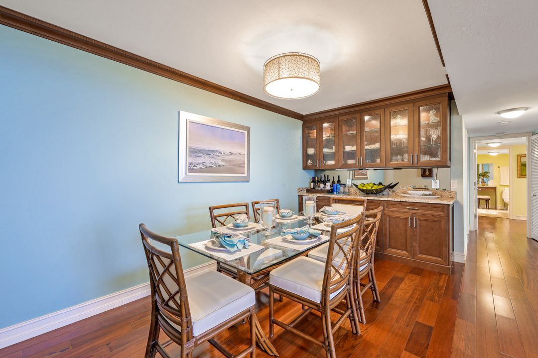 4041 Gulf Shore Blvd N #805 , Naples, FL 34103