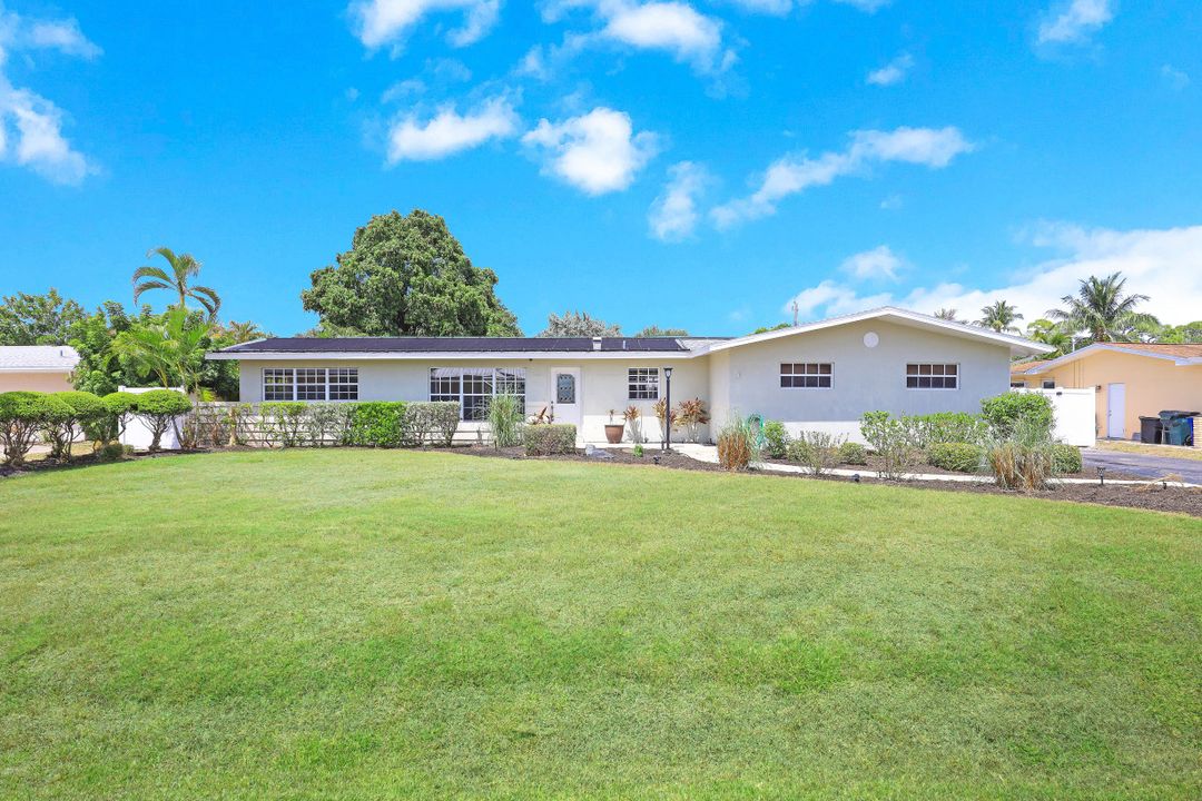 527 Keenan Ave, Fort Myers, FL 33919