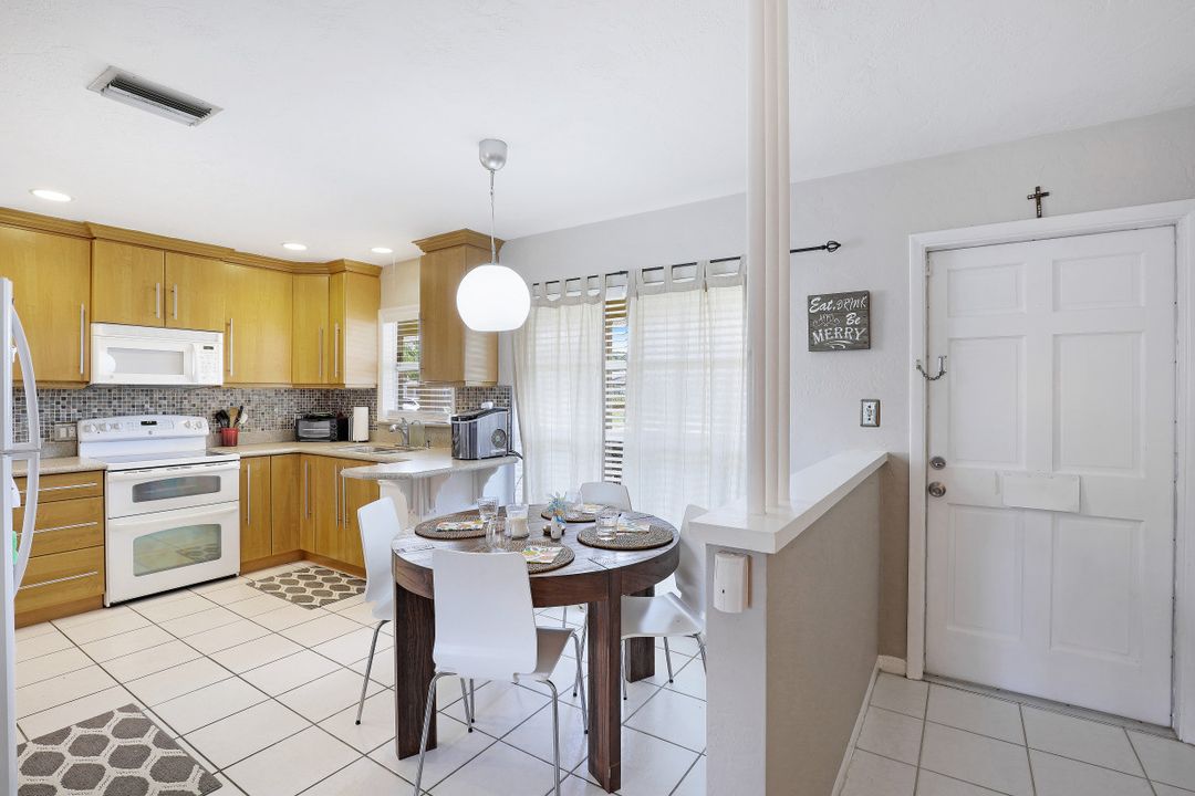 1442 Byron Rd, Fort Myers, FL 33919