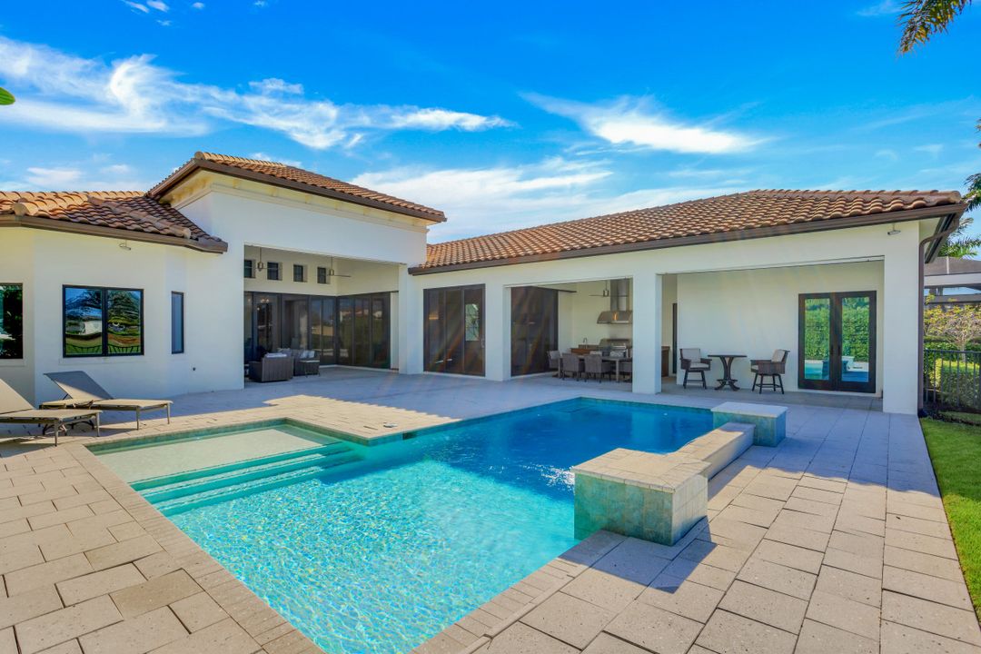 16439 Seneca Way, Naples, FL 34110