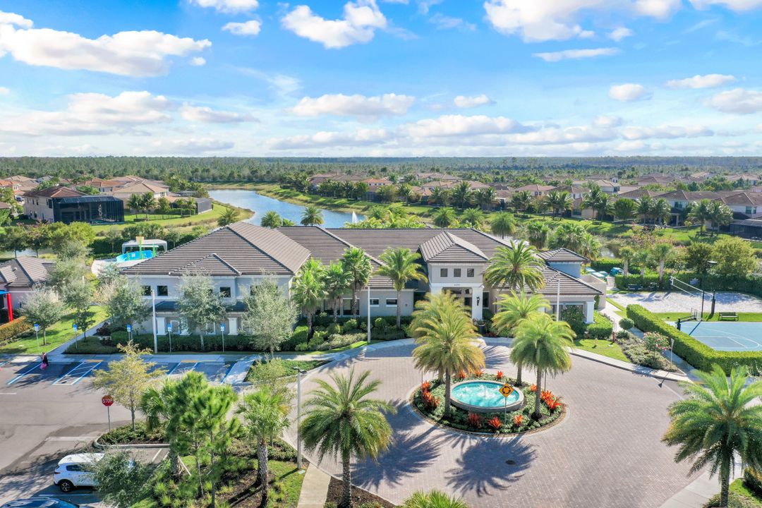 4553 Azalea Dr, Naples, FL 34119