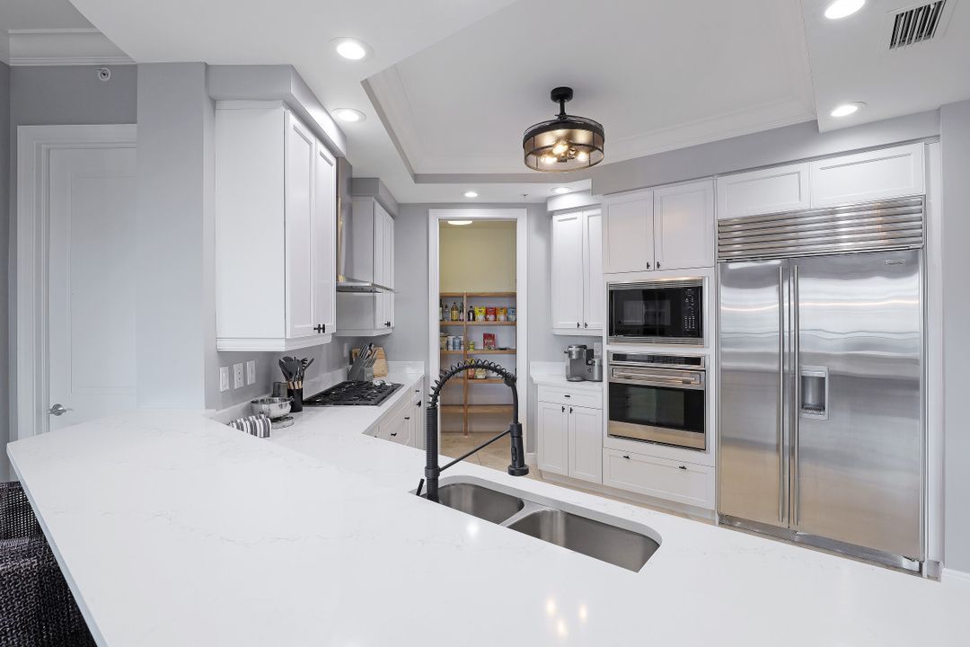 1530 5th Ave S #C-312, Naples, FL 34102