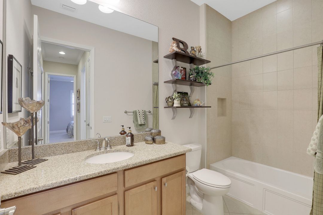 9169 Isla Bella Cir, Bonita Springs, FL 34135