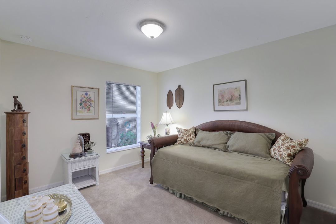 2668 Bellingham Ct, Cape Coral, FL 33991