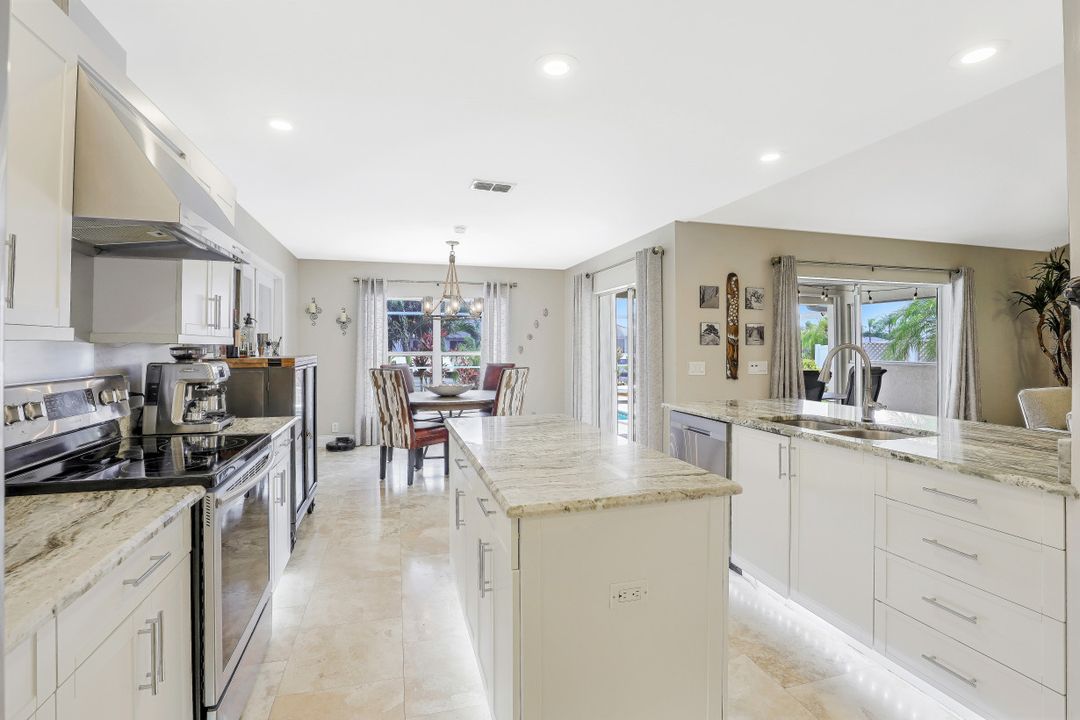 1026 SE 30th St, Cape Coral, FL 33904