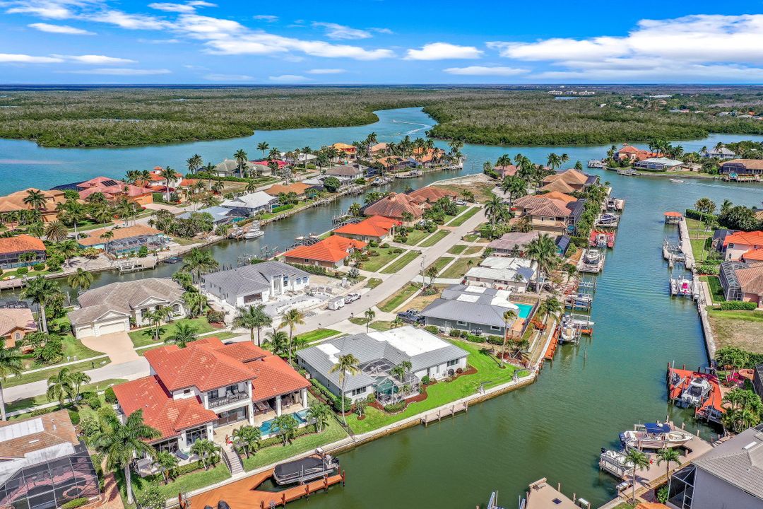 166 Hollyhock Ct, Marco Island, FL 34145