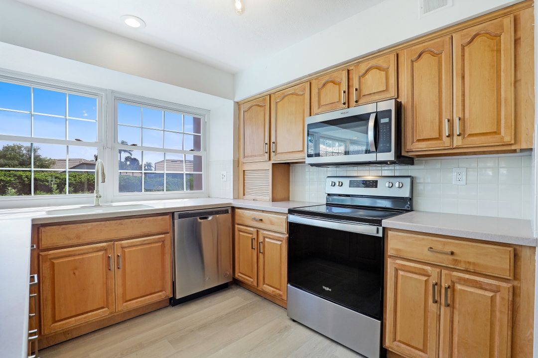 4414 Turnberry Ct, Bradenton, FL 34210