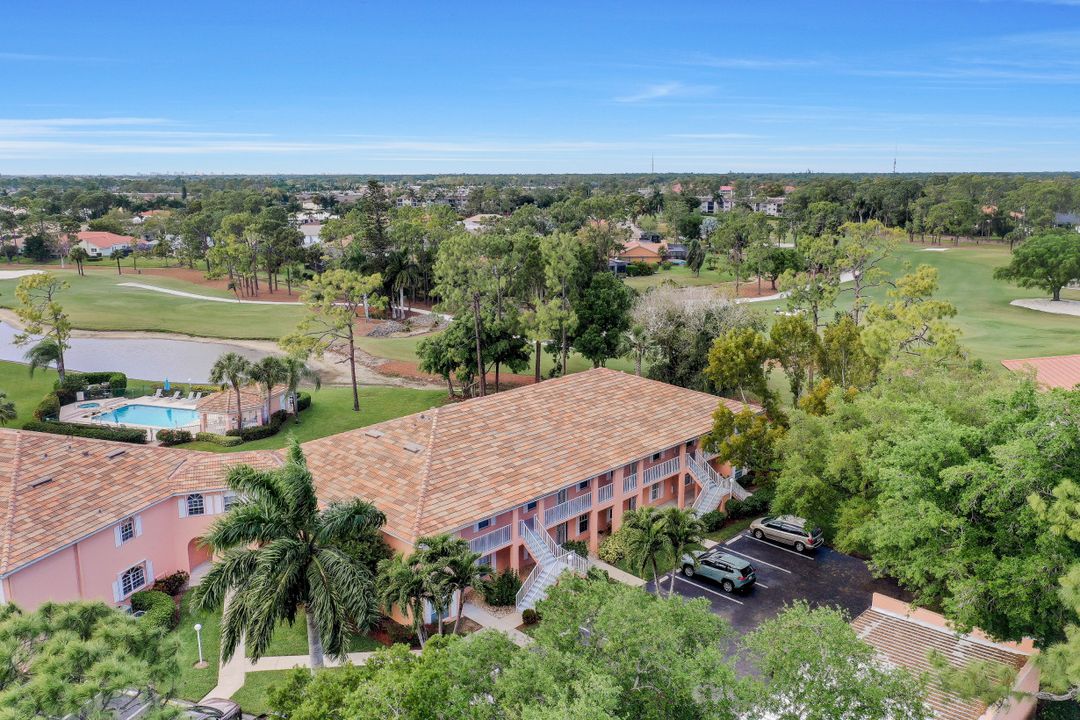 575 Augusta Blvd #8, Naples, FL 34113