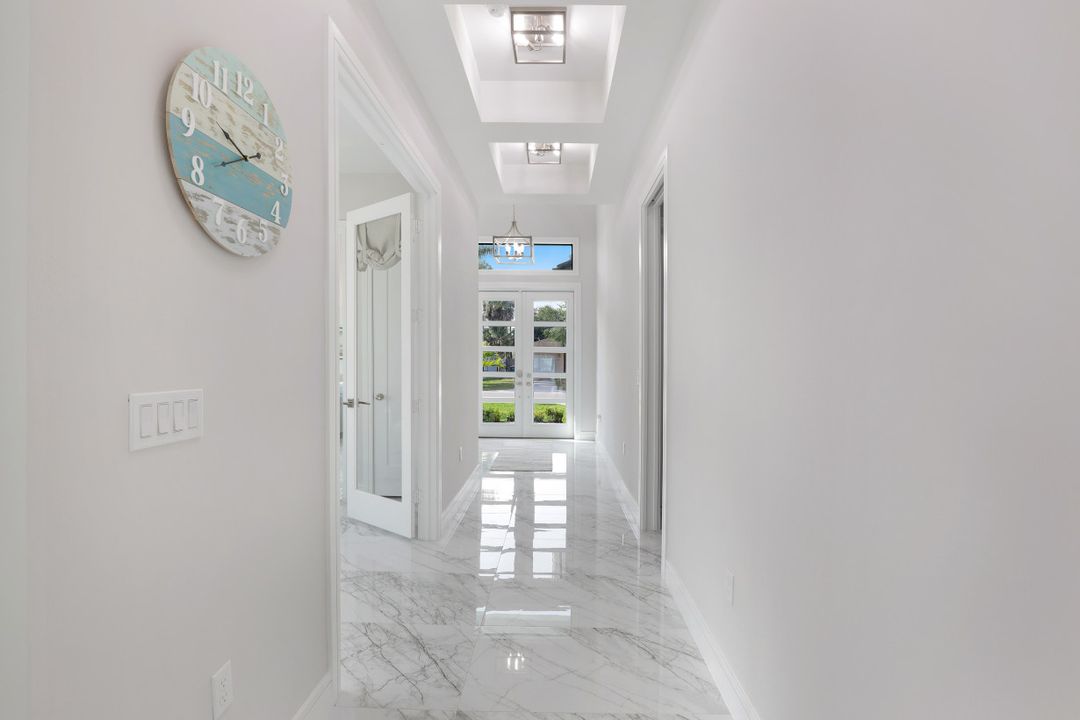 783 110th Ave N, Naples, FL 34108