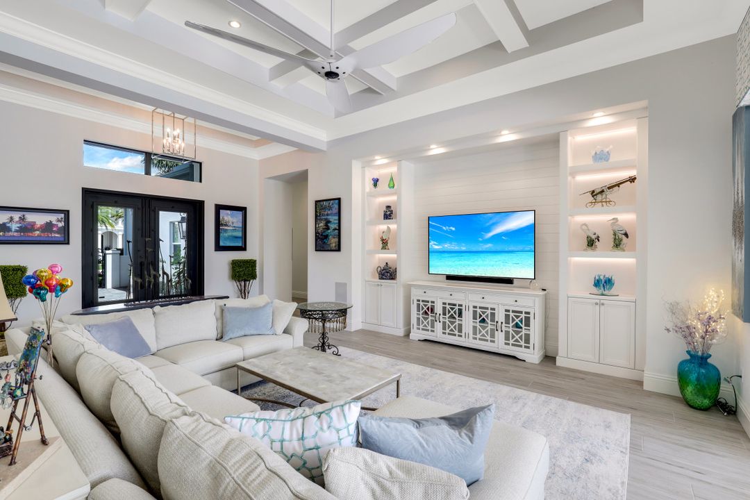 17413 Via Lugano Ct, Miromar Lakes, FL 33913