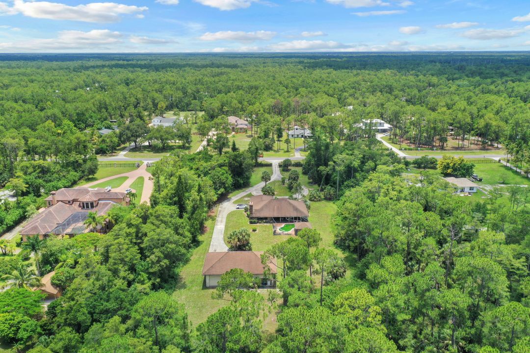 3661 7th Ave NW, Naples, FL 34120