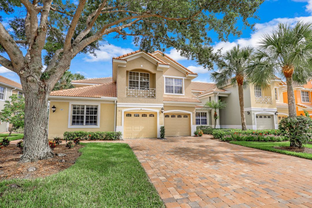 1615 Winding Oaks Way #101, Naples, FL 34109