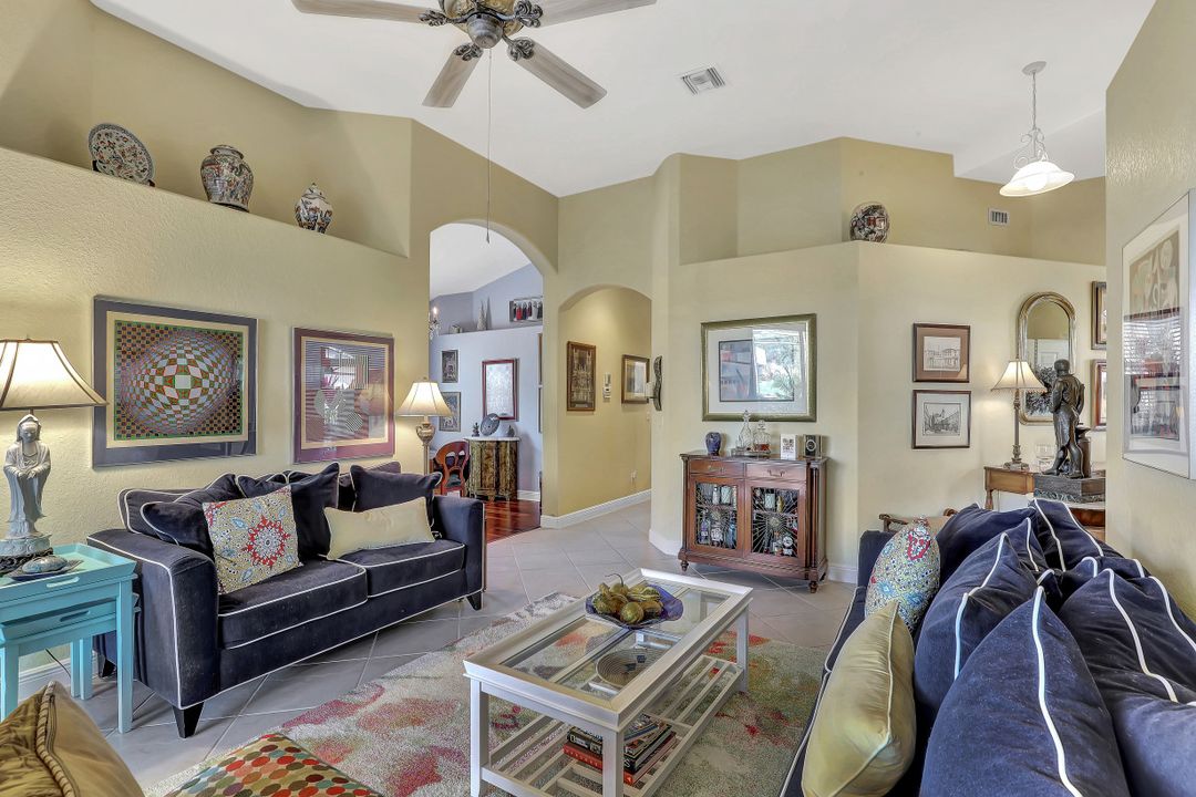 8054 Tauren Ct, Naples, FL 34119