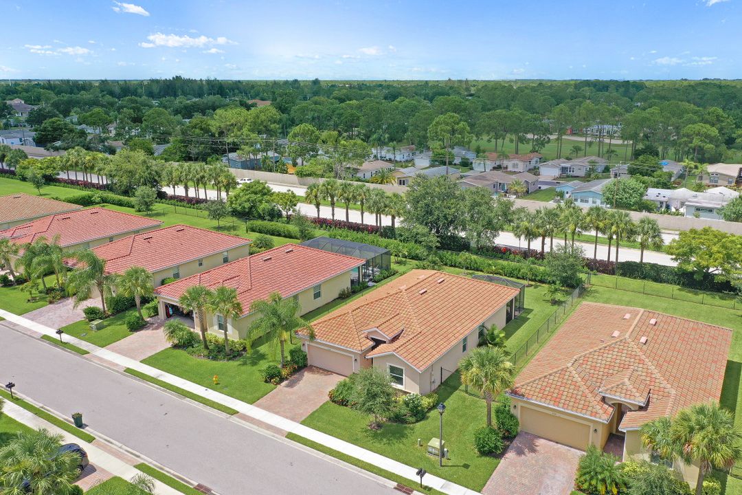 2517 Caslotti Way, Cape Coral, FL 33909