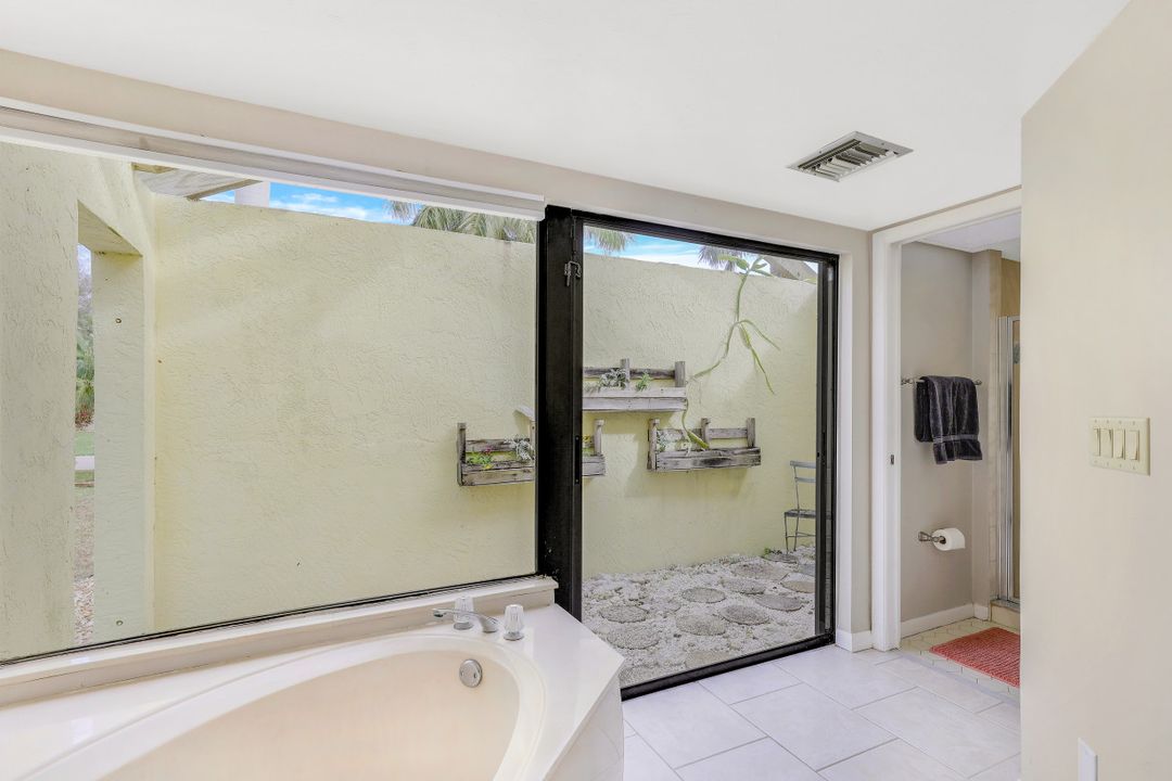 3914 SE 4th Ave, Cape Coral, FL 33904