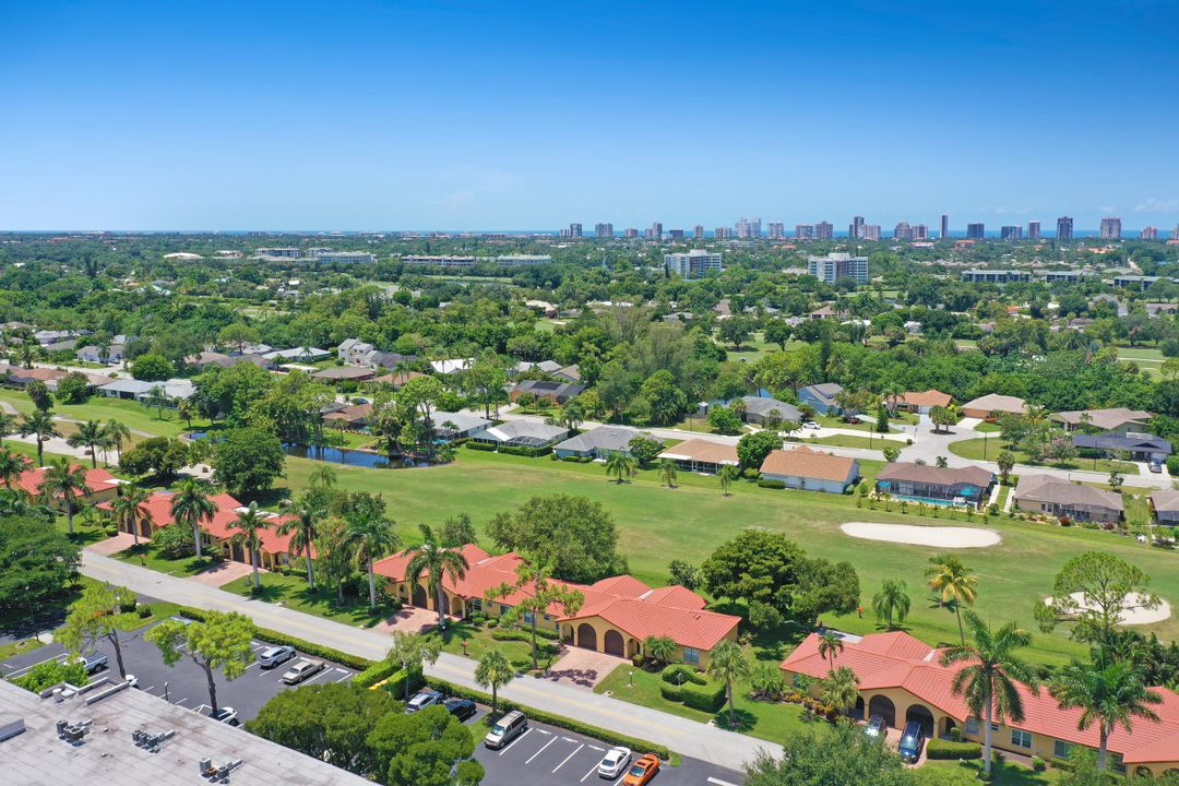 1017 Forest Lakes Dr, Naples, FL 34105