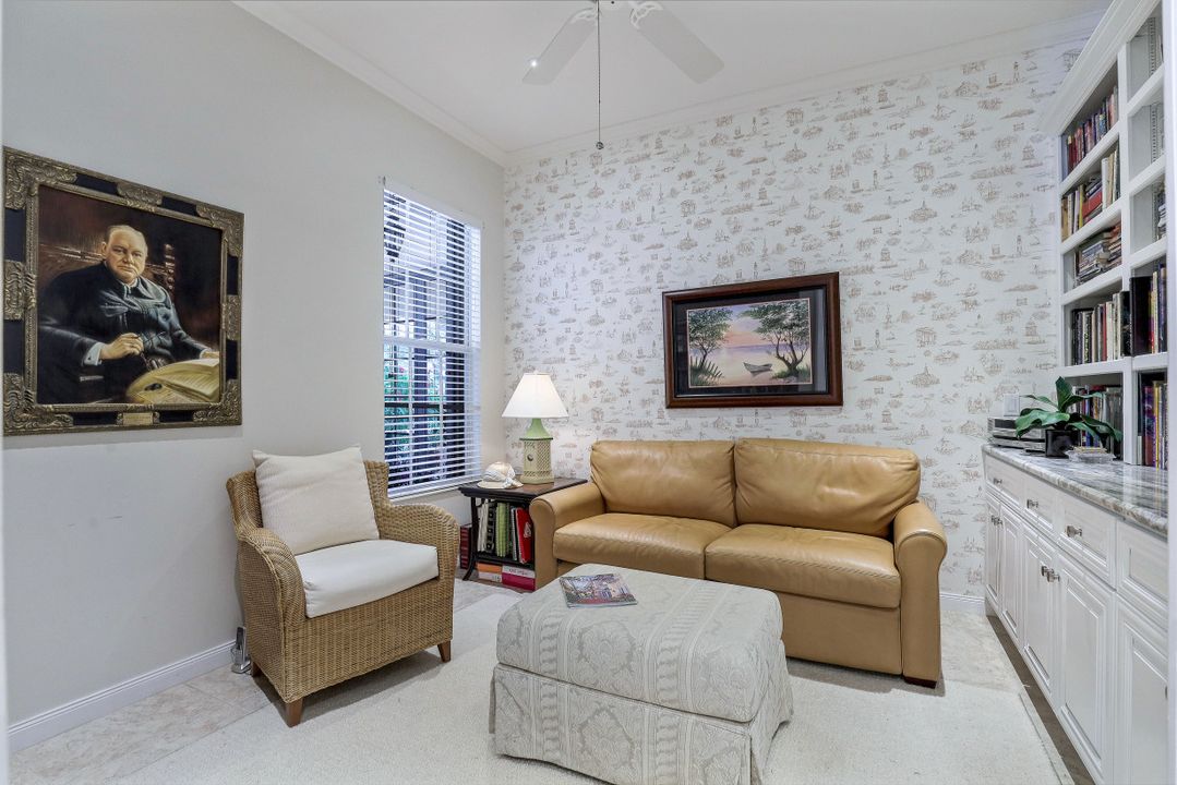 2909 Hatteras Way, Naples, FL 34119