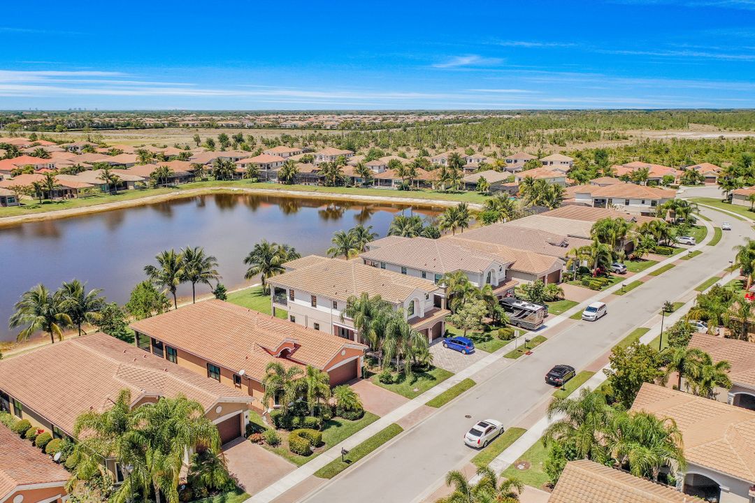 2797 Cinnamon Bay Cir, Naples, FL 34119