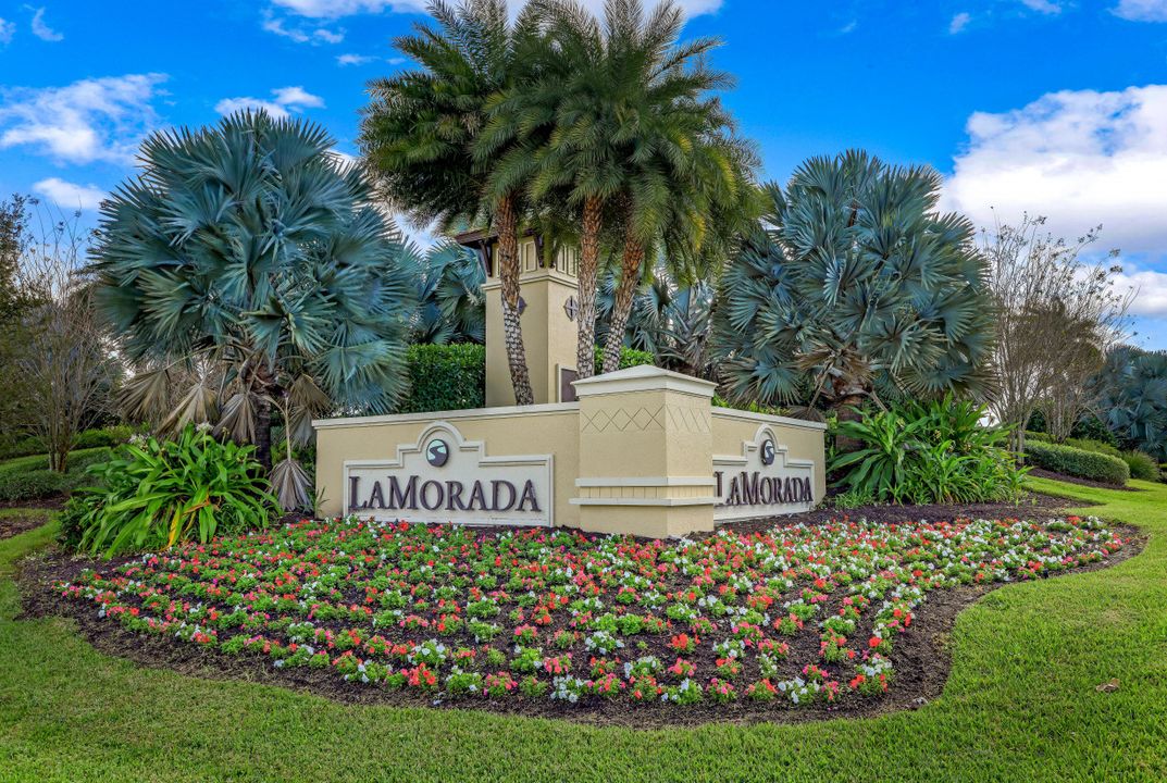 2067 Antigua Ln, Naples, FL 34120