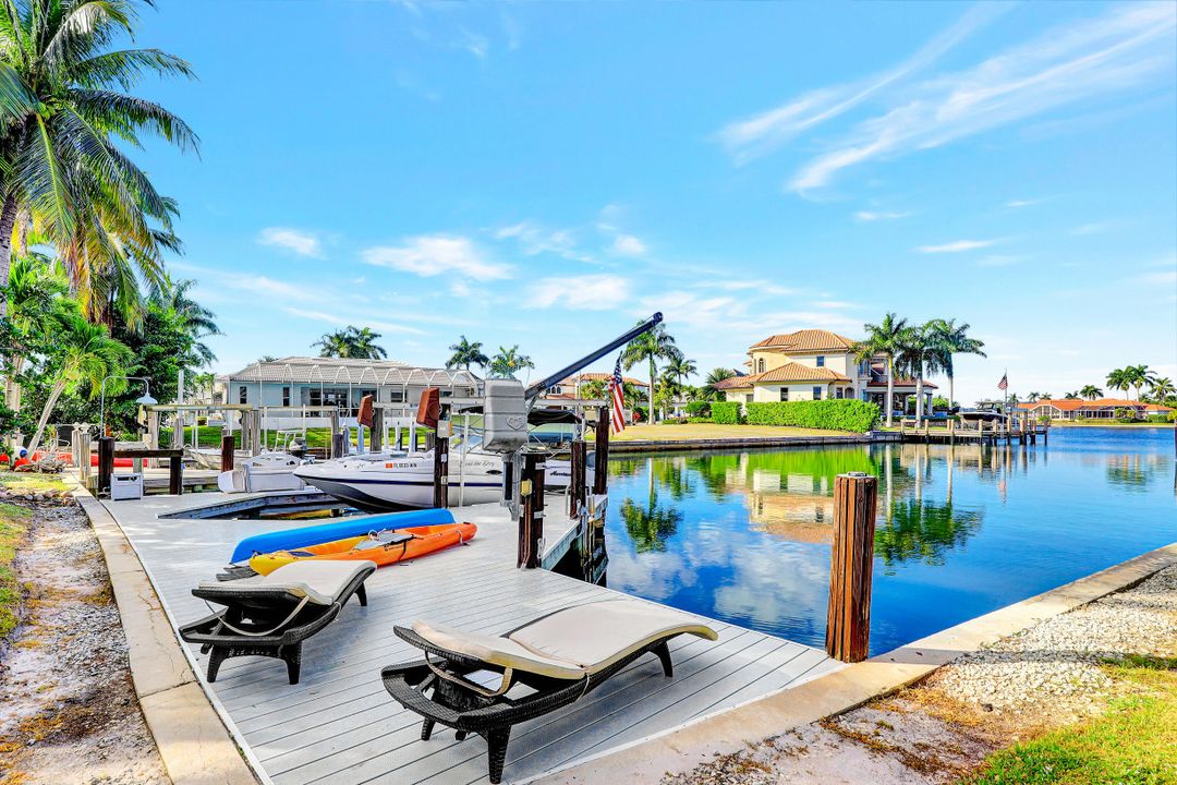 138 S Bahama Ave, Marco Island, FL 34145