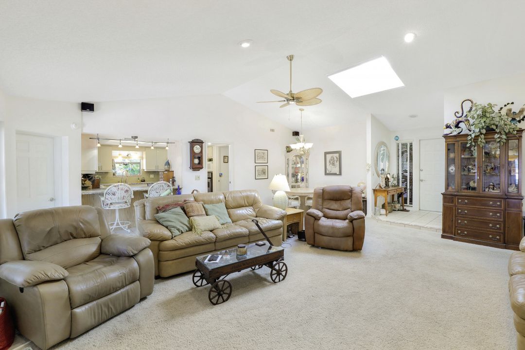 5223 SW 11th Pl, Cape Coral, FL 33914