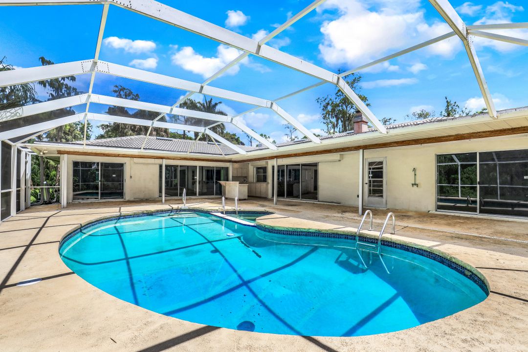 27126 Rue De Paix, Bonita Springs, FL 34135