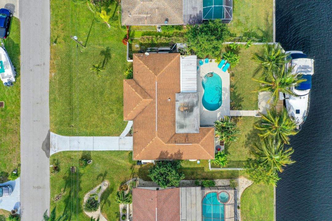 2625 SE 18th Ct, Cape Coral, FL 33904