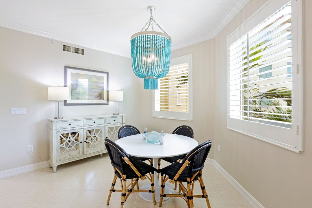 2738 Tiburon Blvd E #301, Naples, FL 34109