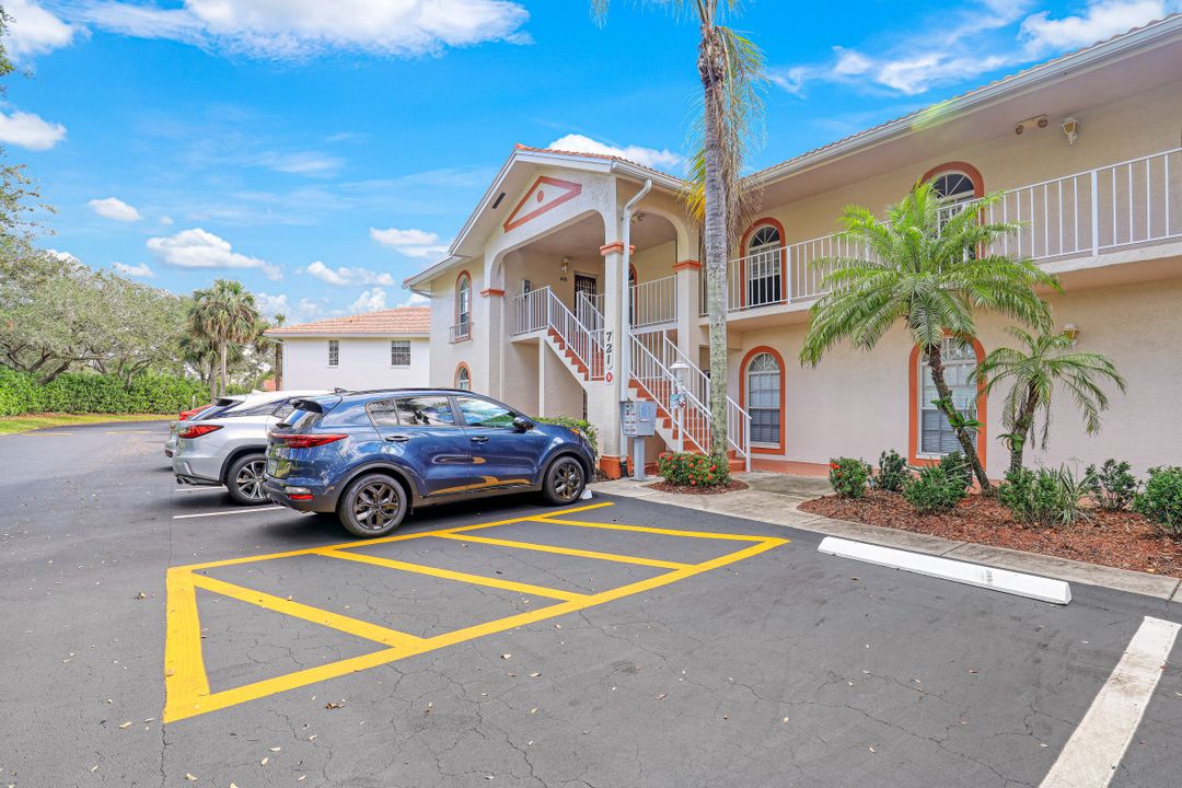721 Mardel Dr  #606, Naples, FL 34104