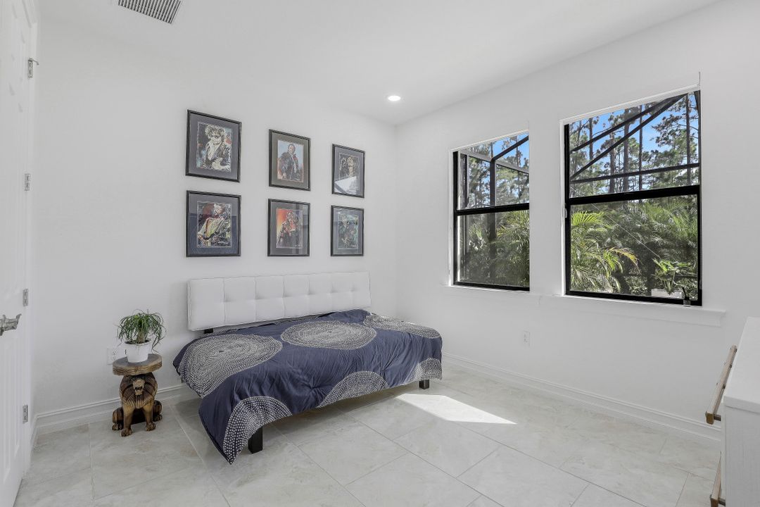 1527 Mockingbird Dr, Naples, FL 34120