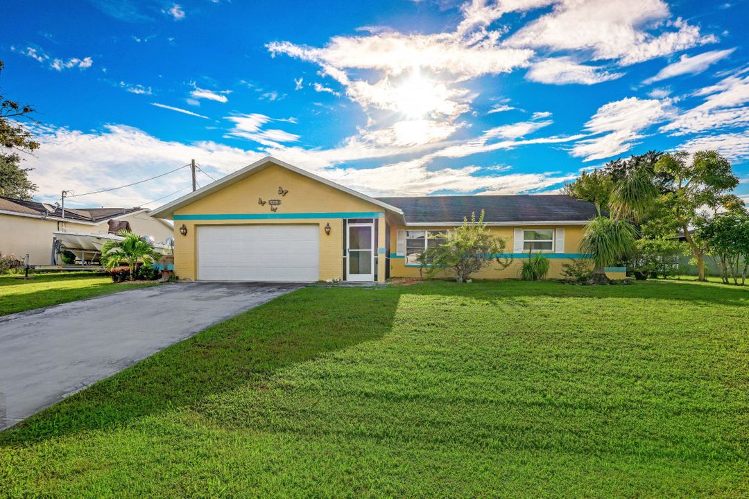 2627 SW 2nd Pl, Cape Coral, FL 33914
